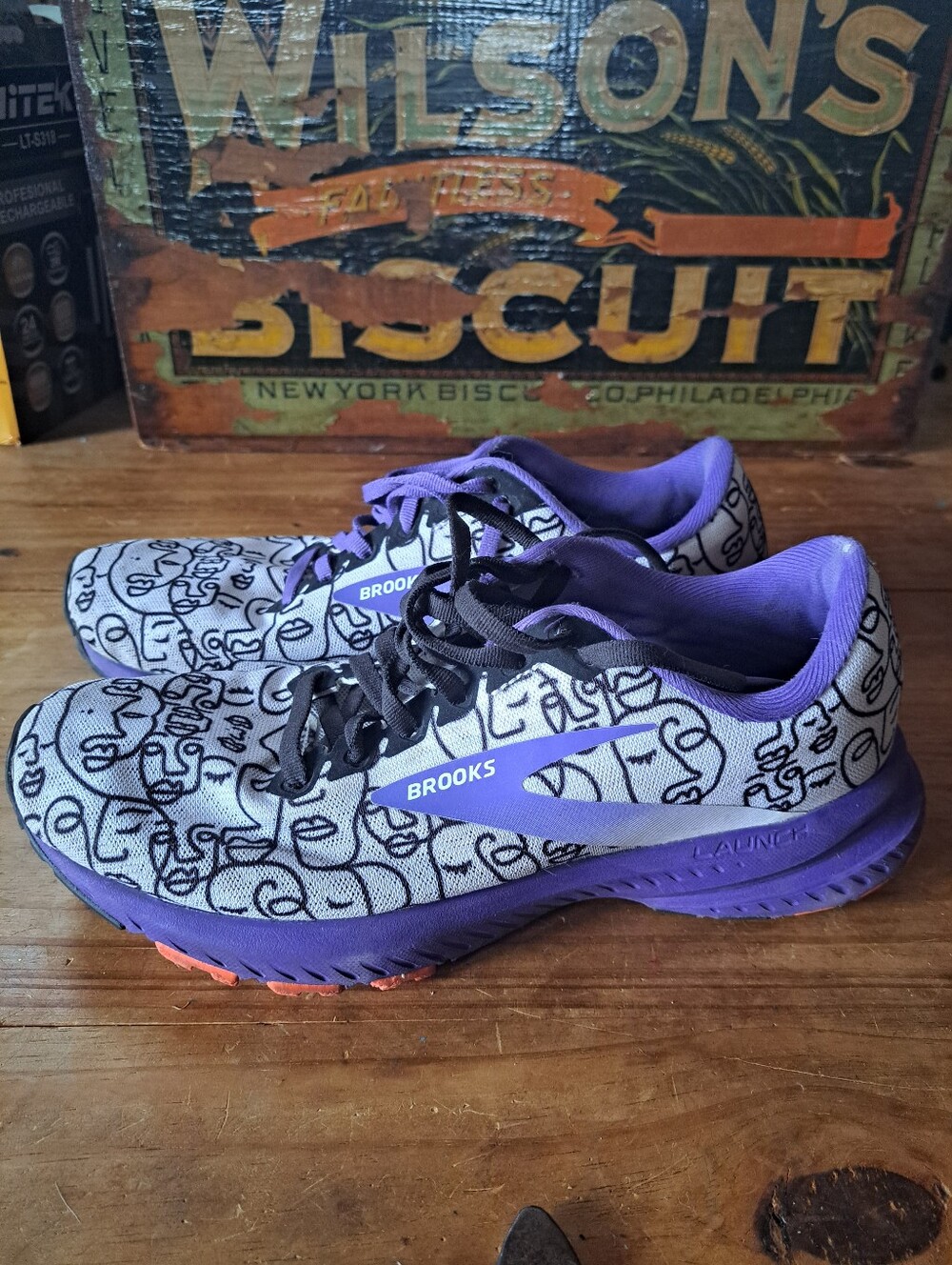 Brooks Launch 7 Women's Running Shoes Size 9.5 Purple White Black 1203221B130